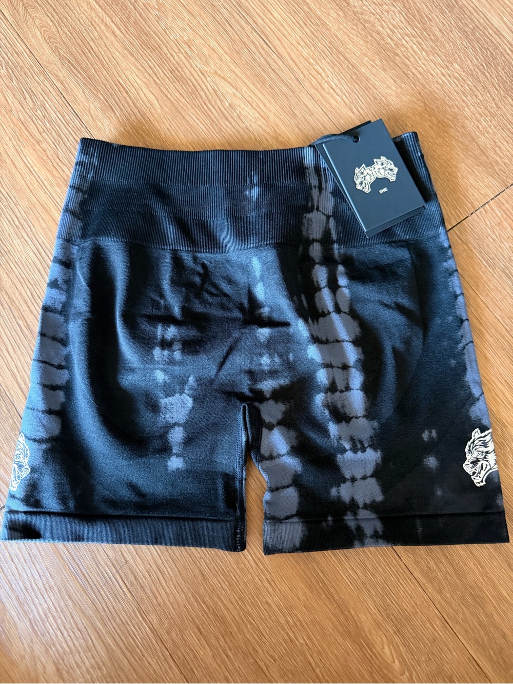 NWT Darc Sport Wolves Forever Everson Seamless Shorts